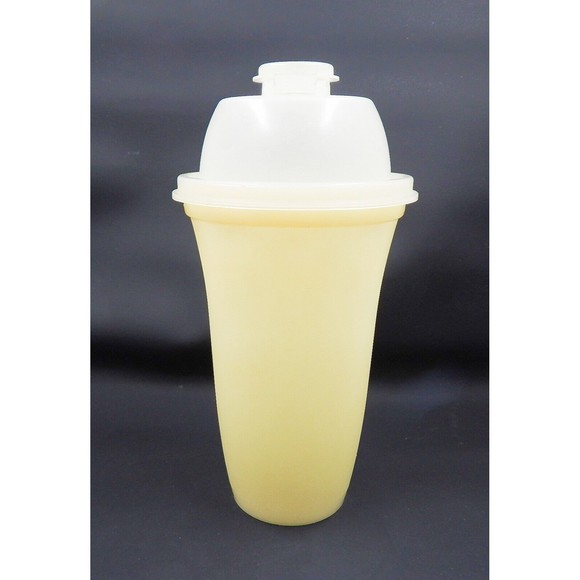 Tupperware Yellow Shaker Mixer Blender Insert Clear Pour Lid 844-1 Dressings - Picture 4 of 9